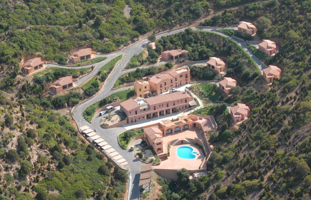 Sosventos Village Hotel Teulada Bagian luar foto